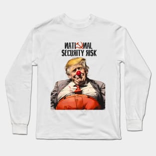 Donald Trump: National Security Risk on a light (Knocked Out) background Long Sleeve T-Shirt